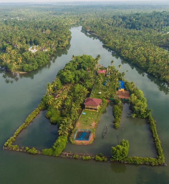 Vinis Farm - A Private Island Stay -Privacy Redefined !!! Mundrothuruth Exteriör bild