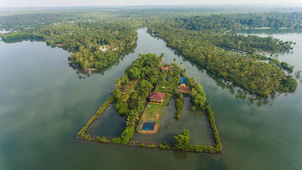Vinis Farm - A Private Island Stay -Privacy Redefined !!! Mundrothuruth Exteriör bild
